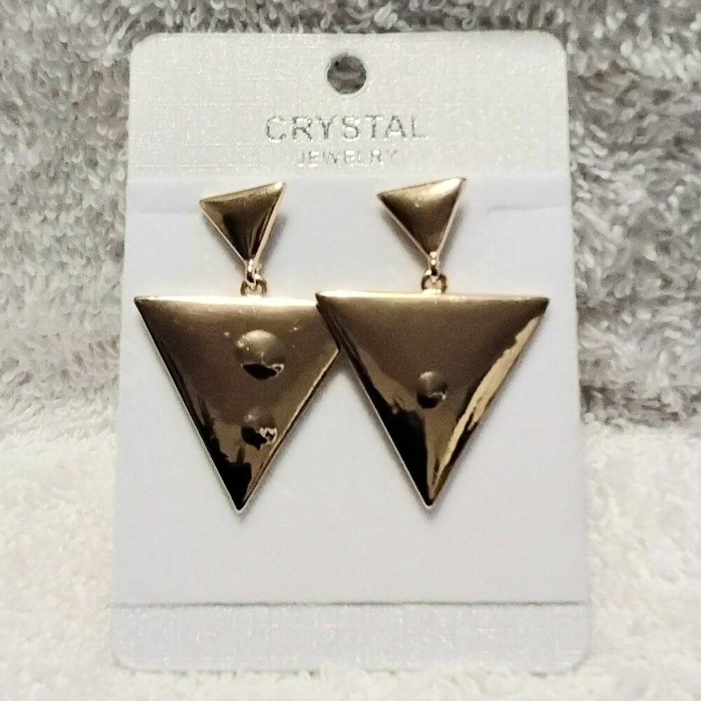 BNWOT 3/$25 Fashion Jewelry Triangular Dangle Earings by Crystal Jewelry!!
